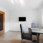 Apartmenthaus Schoene Aussicht Apartamento *