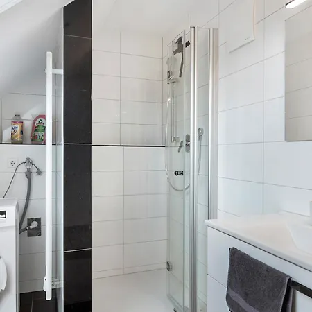 Apartmenthaus Schoene Aussicht Apartman *